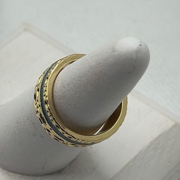 NWOT Size 8 Hammered gold alloy metal band with glittery teal inlay - Picture 2 of 5